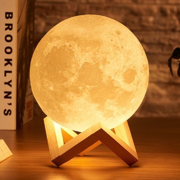 Moon lamp-Ulepšaj Prostor!